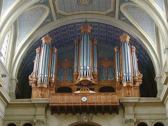 Die grosse Orgel in der Kirche zu St. François-Xavier in Paris